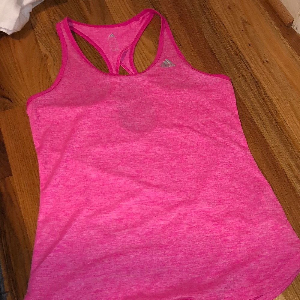 Athletic tank top